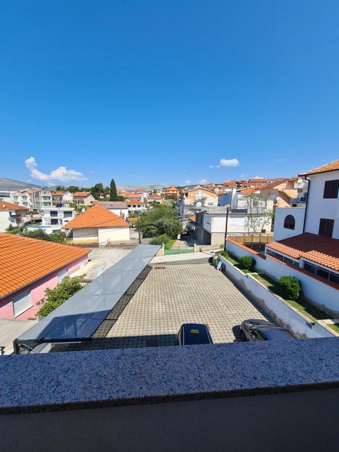 Modern Apartment Near The Sea-Mise Trogir Exterior foto